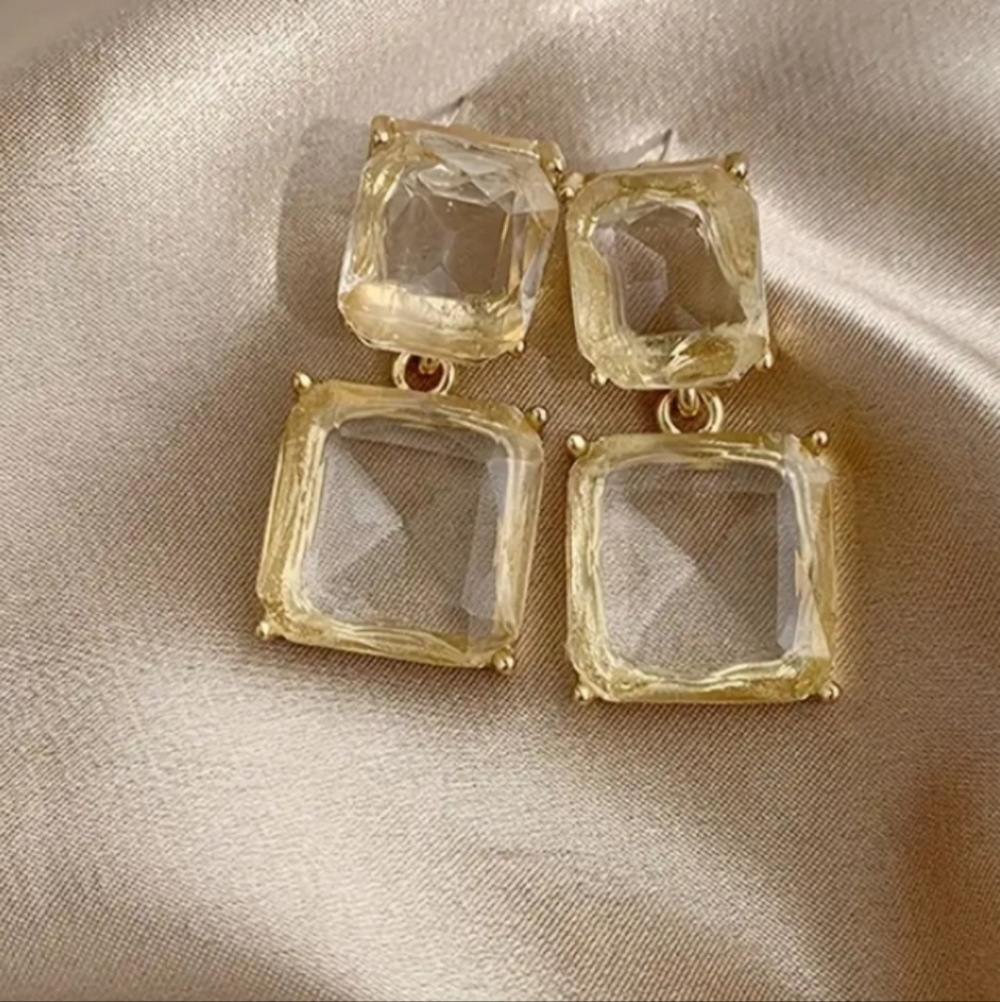 Shimmering Drop Glass Gems Earrings 14k Gold plating
